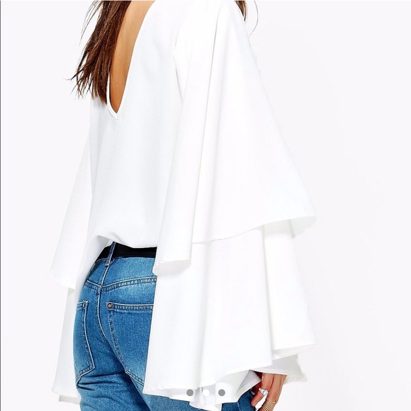 White top - Picture 2 of 3